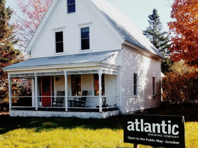 Atlantic Brewing Co. – Town Hill Bar Harbor