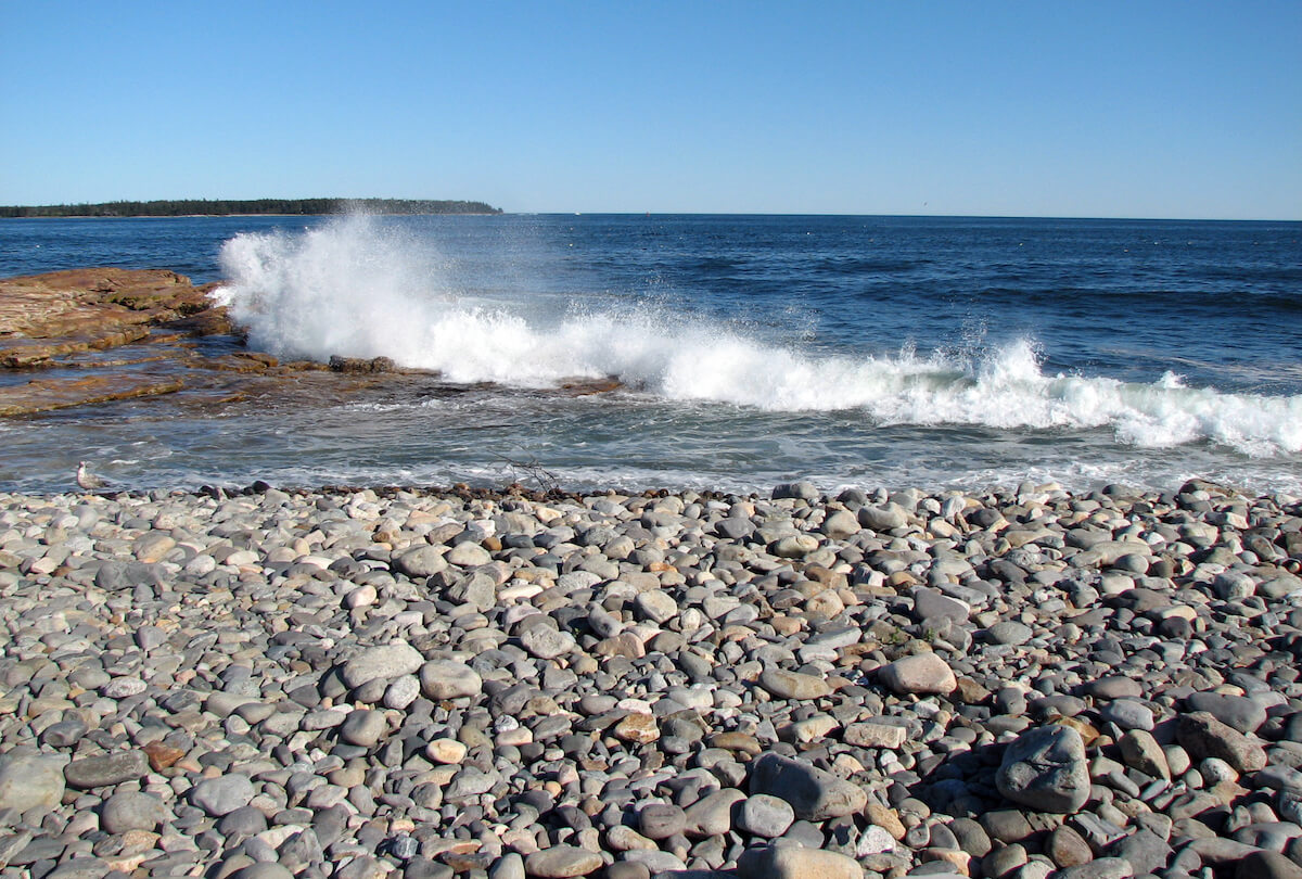 Cobble-pebble_shoreline_(Seawall,_Acadia_National_Park,_Mt._Desert_Island,_Maine,_USA)_15